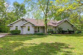 910 W Farm Road 178, Springfield, MO 65810