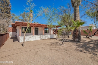 1726 N Cloverland Ave, Tucson, AZ 85712