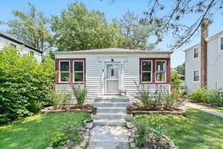 9241 S Utica Ave, Evergreen Park, IL 60805