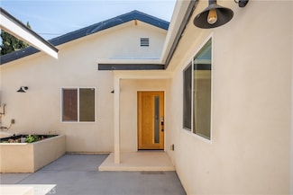 3872 3rd Ave, Los Angeles, CA 90008