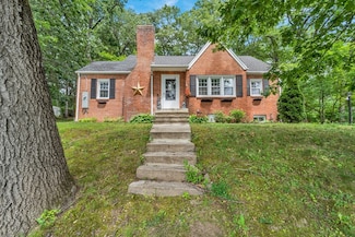 295 Harkness Ave, Springfield, MA 01118