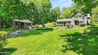 204 Cottage St, Great Barrington, MA 01236