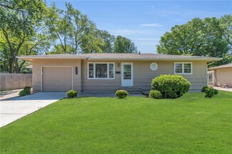 6505 N Walrond Ave, Kansas City, MO 64119