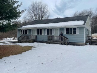 1577 Frost St, Muskegon, MI 49442
