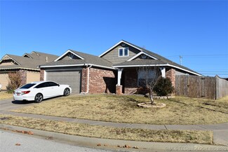 2825 N 22nd St, Broken Arrow, OK 74012