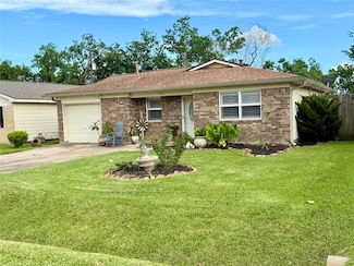 10700 Bois d Arc St, La Porte, TX 77571