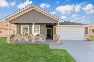 6917 Phoenix Dr, Abilene, TX 79606