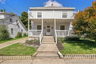 829 Flat St NE, Grand Rapids, MI 49503