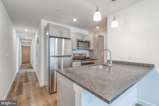 751 N 43rd St Unit 102, Philadelphia, PA 19104