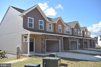 107 Staplehill Ct, Sinking Spring, PA 19608