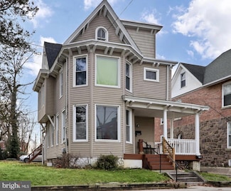 29 Hopkins St, Woodbury, NJ 08096