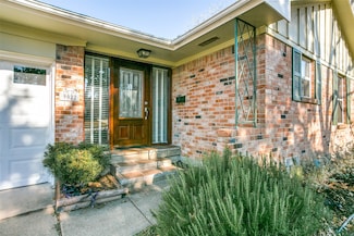 9022 Hackney Ln, Dallas, TX 75238