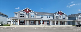 308 Pacific Dr, O'Fallon, IL 62269