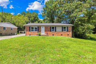 911 Briarwood Dr, Dallas, NC 28034