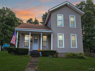 409 S 6th St, Fulton, NY 13069
