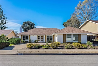 449 Arundel Rd, Goleta, CA 93117