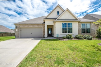 105 Hardwood Dr, Lafayette, LA 70508