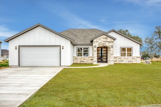 401 S Calvin Barrett, Blanco, TX 78606