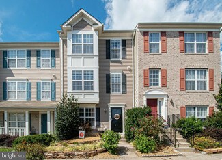 313 Frontier Fort Ln, Strasburg, VA 22657