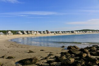 7 Long Beach Rd, Gloucester, MA 01930