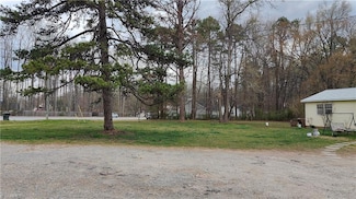 2505 W Vandalia Rd, Greensboro, NC 27407