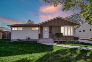 7905 Jackson Ave, Munster, IN 46321