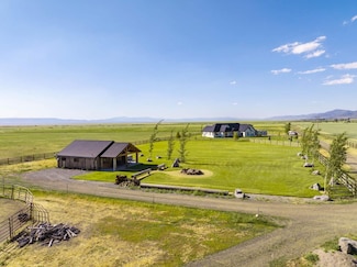 56087 Us 395, Davis Creek, CA 96108