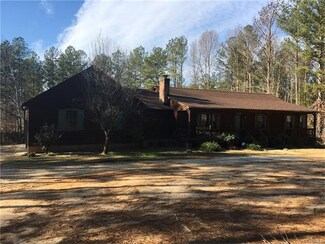 971 Mccune Rd, Crewe, VA 23930