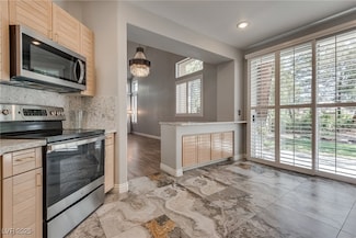 8541 Heather Downs Dr, Las Vegas, NV 89113