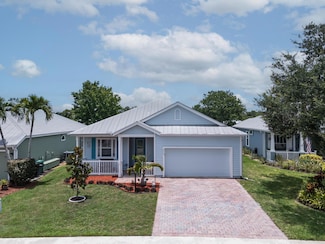 424 NE Leaping Frog Way, Port Saint Lucie, FL 34983