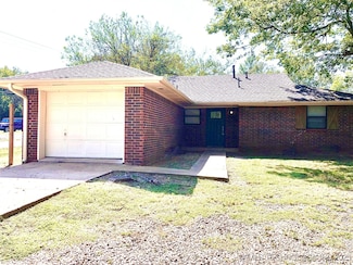 301 W Greenlee St, Cushing, OK 74023