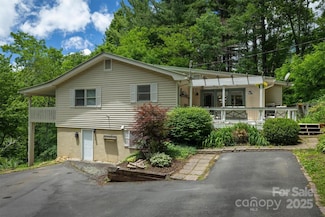 665 Will Robbins Ln, Newland, NC 28657