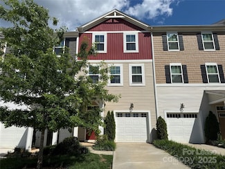 1110 Keydet Dr, Charlotte, NC 28216