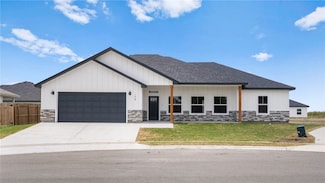 108 Compton St, Odem, TX 78370