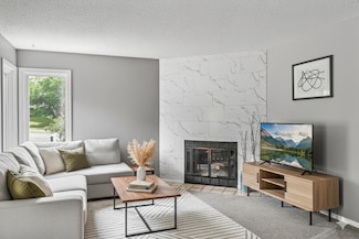 8019 Xerxes Ave S Unit 202, Minneapolis, MN 55431