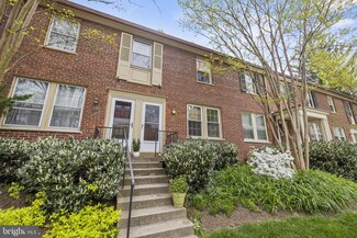 1030 S Barton St Unit 275, Arlington, VA 22204