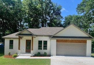 12409 Styles Rd, Bauxite, AR 72011