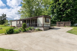 420 W Gordon Pike, Bloomington, IN 47403