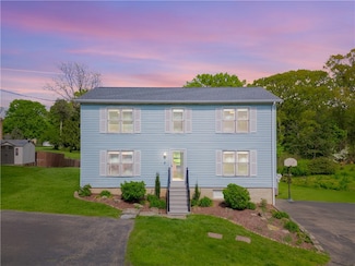 1636 Brodhead Rd, Coraopolis, PA 15108