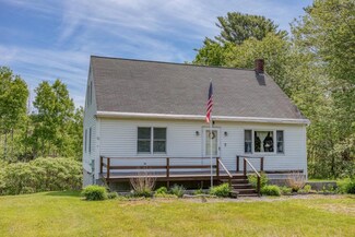 26 Warren Ln, Boothbay Harbor, ME 04538
