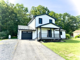 12 Fairland Dr, Danville, PA 17821