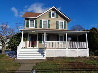 427 Branchport Ave, Oceanport, NJ 07757