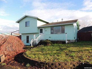 3289 SW Lyon St, Albany, OR 97322
