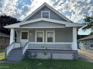 4011 E 29th St, Newburgh Heights, OH 44105