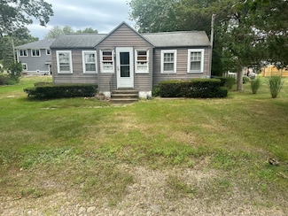 7 Katherine Rd, Old Lyme, CT 06371