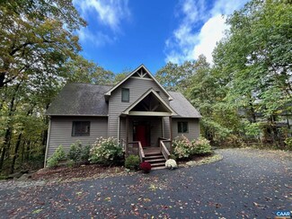 22 Beech Dr, Roseland, VA 22967