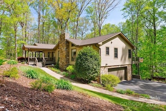 83 Lovers Loop Rd, Asheville, NC 28803