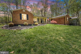 11605 Choir Ln, Fairfax Station, VA 22039