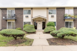 8804 Golf Rd Unit 1G, Des Plaines, IL 60016