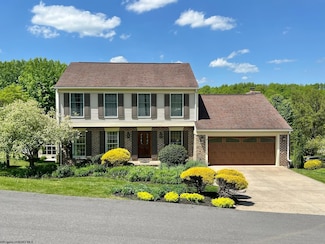 19 Catalpa St, Morgantown, WV 26505